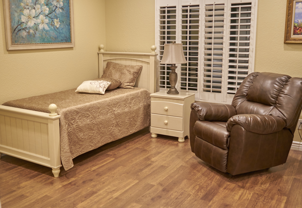 blue lakes room2